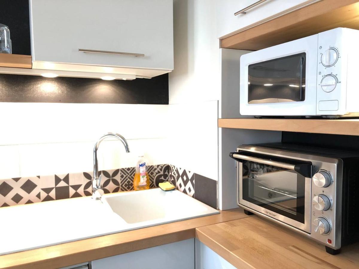 Le Noir Bois Et Blanc - Studio - Wifi - Centre Ville - Entree Autonome Quimper Exterior foto